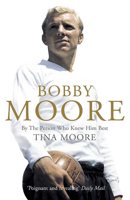 Bobby Moore's biography